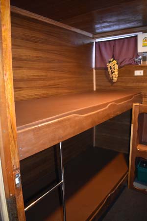 Nemo 1 scuba diving Similan liveaboard bunk cabin